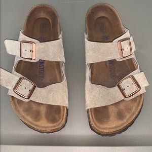 Birkenstock size women’s 36. Barely worn condition
